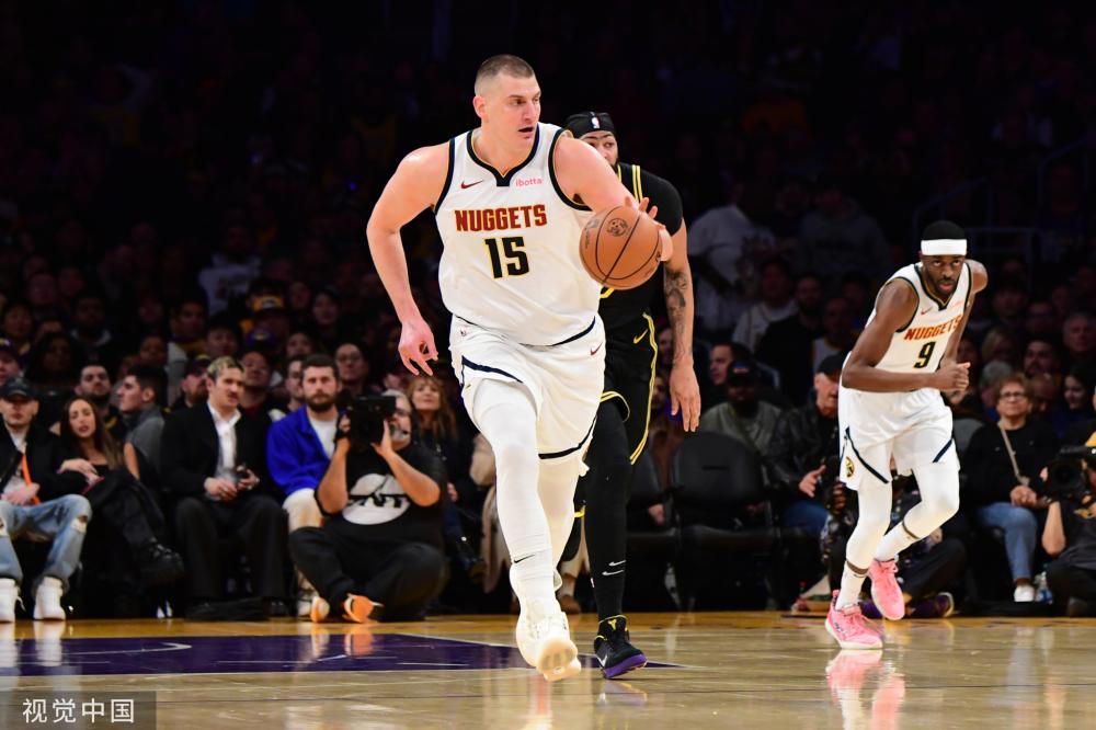 舞选手在顶 舞选手在顶