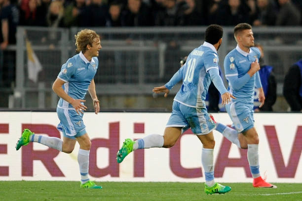 应当在规则 应当在规则